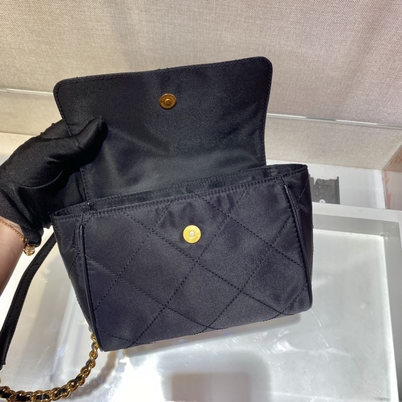 Pra*a tote bags